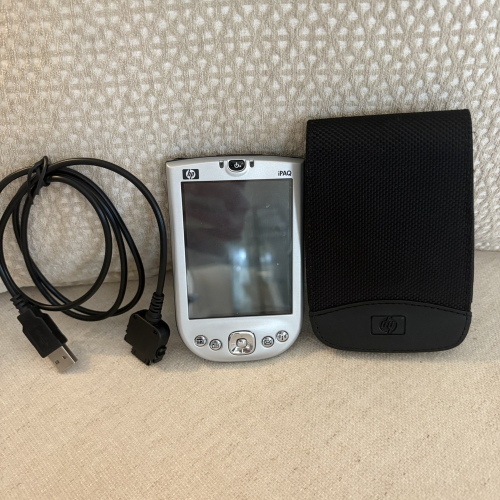 HP iPAQ H1900 Series Model 1955 Pocket PC 2002 Outlook 2000 Charger Case - Works